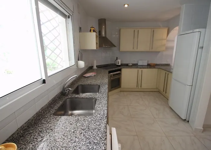 Vila Sesam - Sea View With Private Pool In