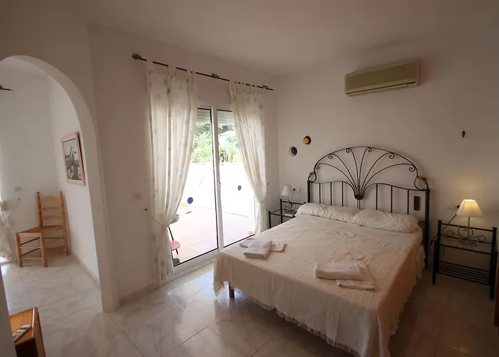 Vila Sesam - Sea View With Private Pool In